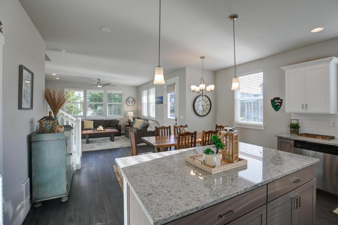 Sasquatch Shore House Ocean Shores Bagian luar foto